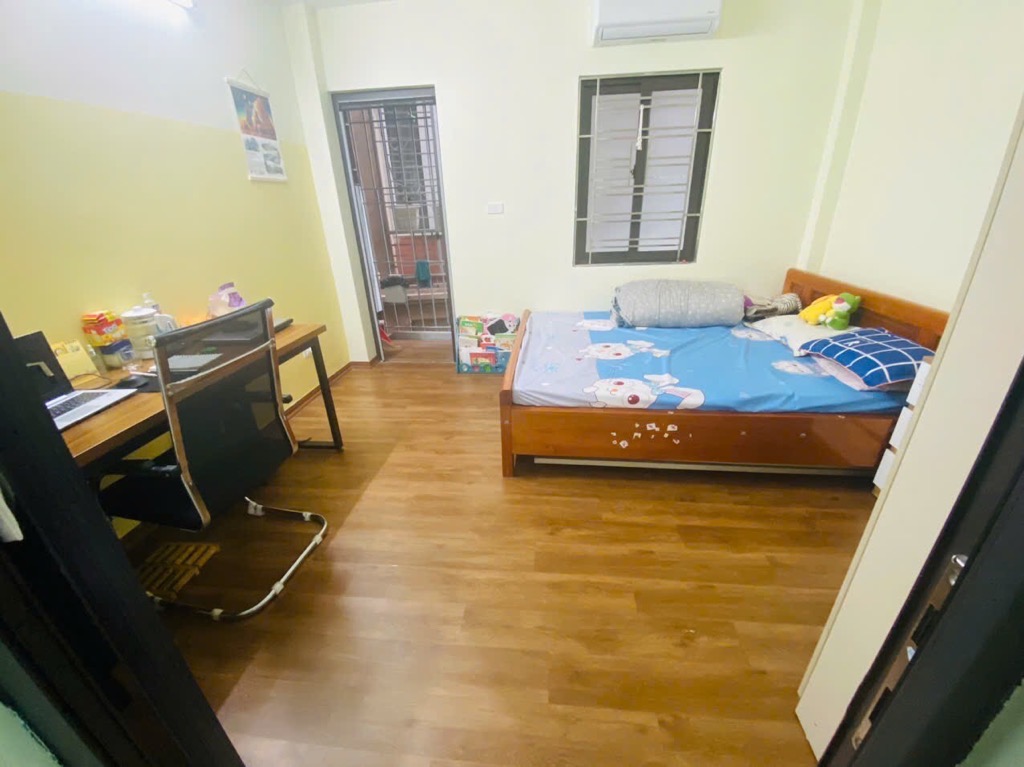 BÁN NHÀ SÁT MẶT HỒ VĂN CHƯƠNG - 5M RA HỒ - NHÀ  ĐẸP Ở NGAY - NGÕ RỘNG THOÁNG
