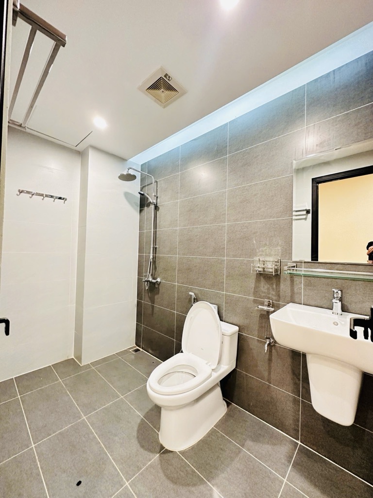 SIÊU PHẨM 6 TẦNG THANG MÁY - 2 THOÁNG - Ở KẾT HỢP KINH DOANH VĂN PHÒNG - Ô TÔ 7 CHỖ CẤT TRONG NHÀ