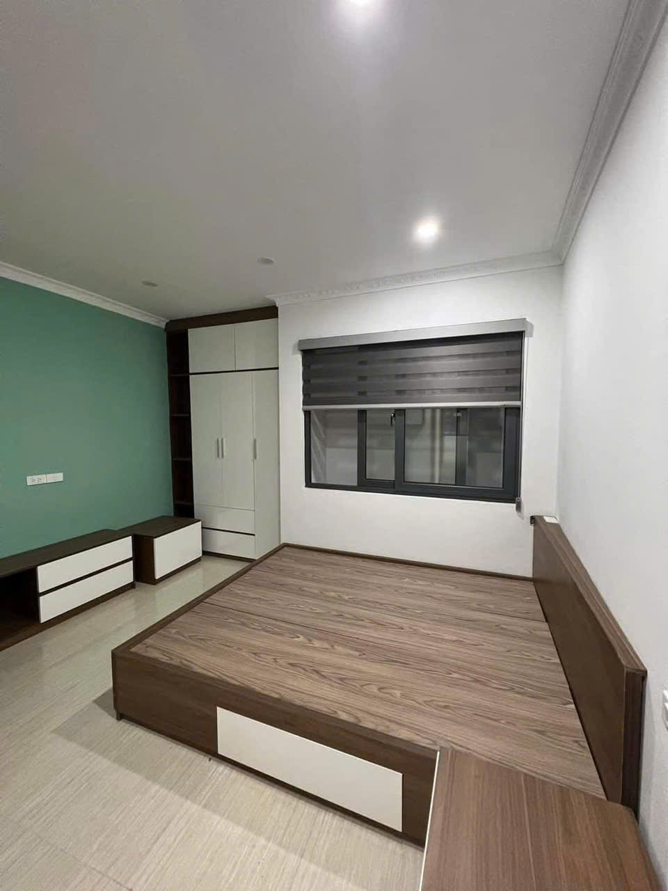 CCMN 8 TẦNG THANG MÁY - VIEW HỒ BA MẪU - 8 PHÒNG (CHỦ Ở TẦNG 6,7,8) - VỪA Ở VỪA CHO THUÊ - NGÕ 4M RỘNG THOÁNG
