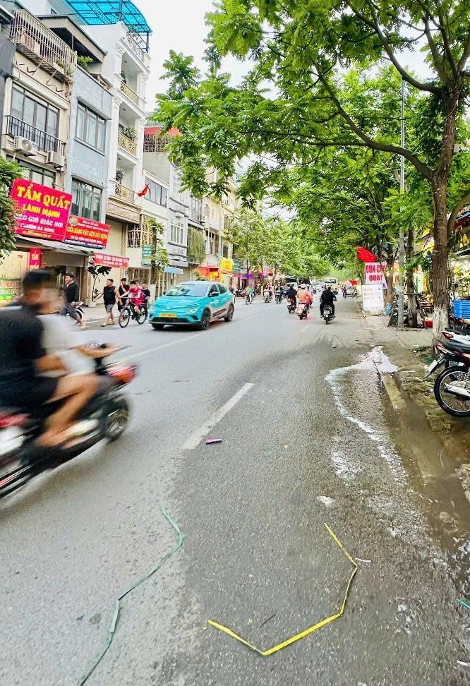 BÁN MẢNH ĐẤT MẶT PHỐ  DƯƠNG VĂN BÉ - VỈA HÈ  RỘNG - KINH DOANH SẦM UẤT NGÀY ĐÊM 