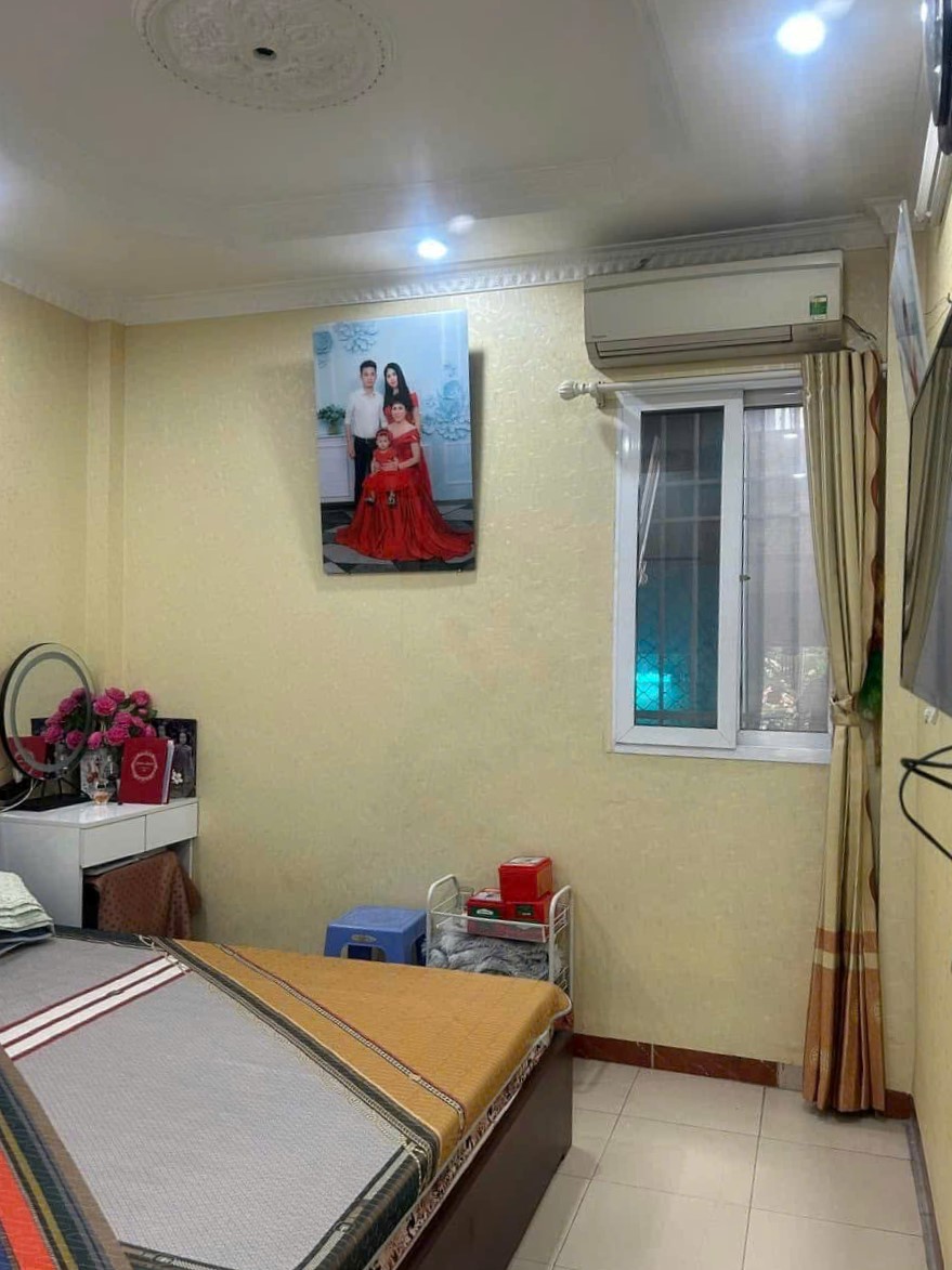 NHÀ MẶT PHỐ LÊ VĂN HƯU - LÔ GÓC 2 THOÁNG - 7 TẦNG - KINH DOANH VÔ ĐỊCH - NGAY SÁT TRUNG TÂM THƯƠNG MẠI CHỢ HÔM