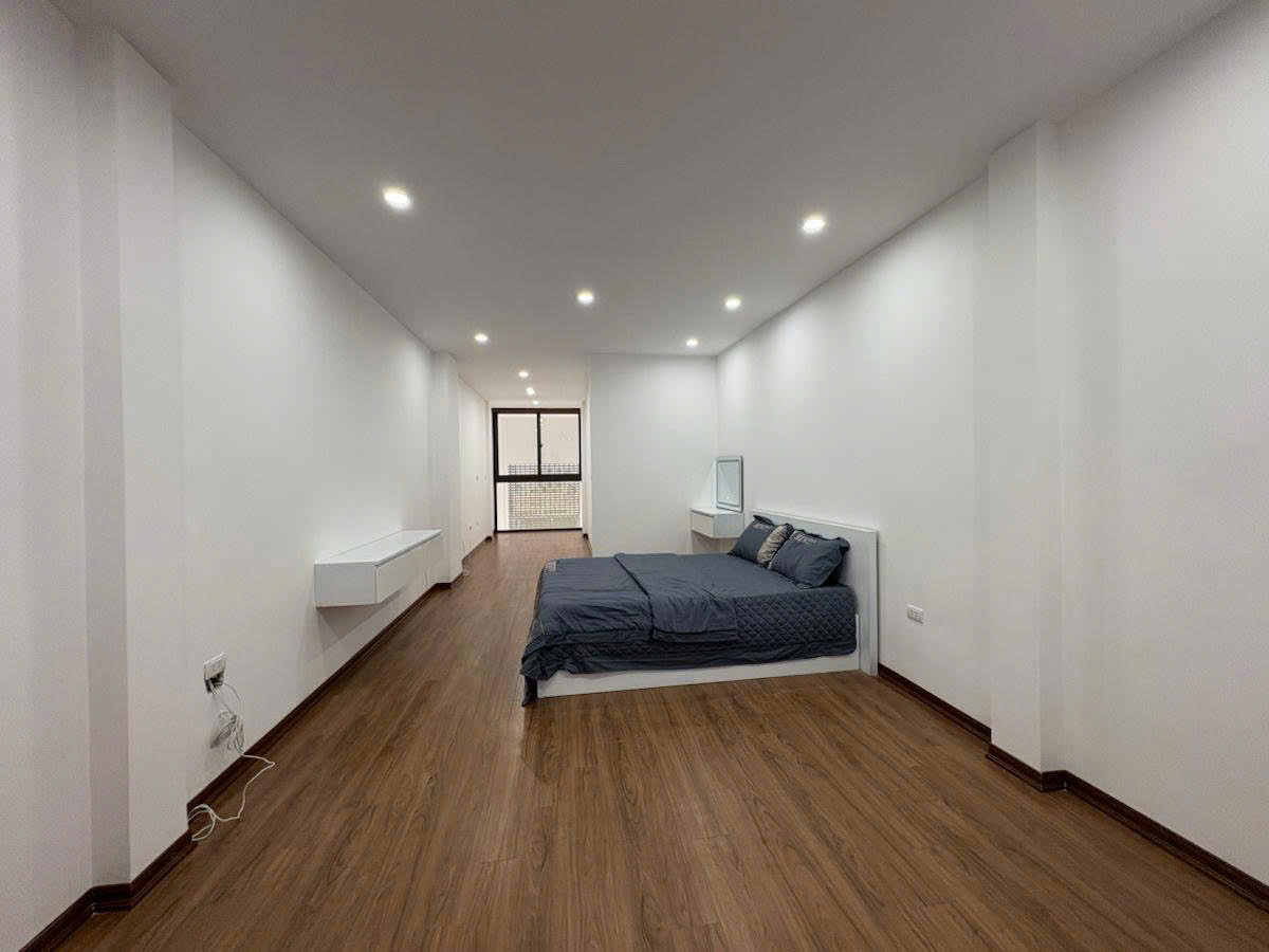 BÁN CĂN NHÀ MẶT PHỐ TRƯƠNG ĐỊNH - VỪA LÀM VĂN PHÒNG VỪA Ở - THANG MÁY - TẶNG FULL NỘI THẤT SỊN